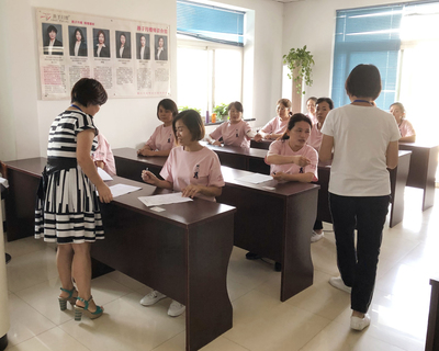 燕子月嫂2019第六期高級(jí)催乳師培訓(xùn)考核大結(jié)局!